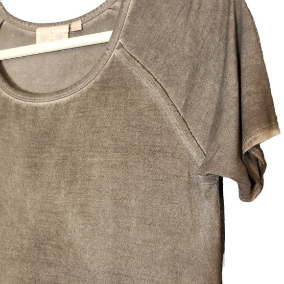 Dantelle Mineral Washed Ruffle Hem Short Sleeve Raw Cut Gray Tee M - Picture 2 of 7